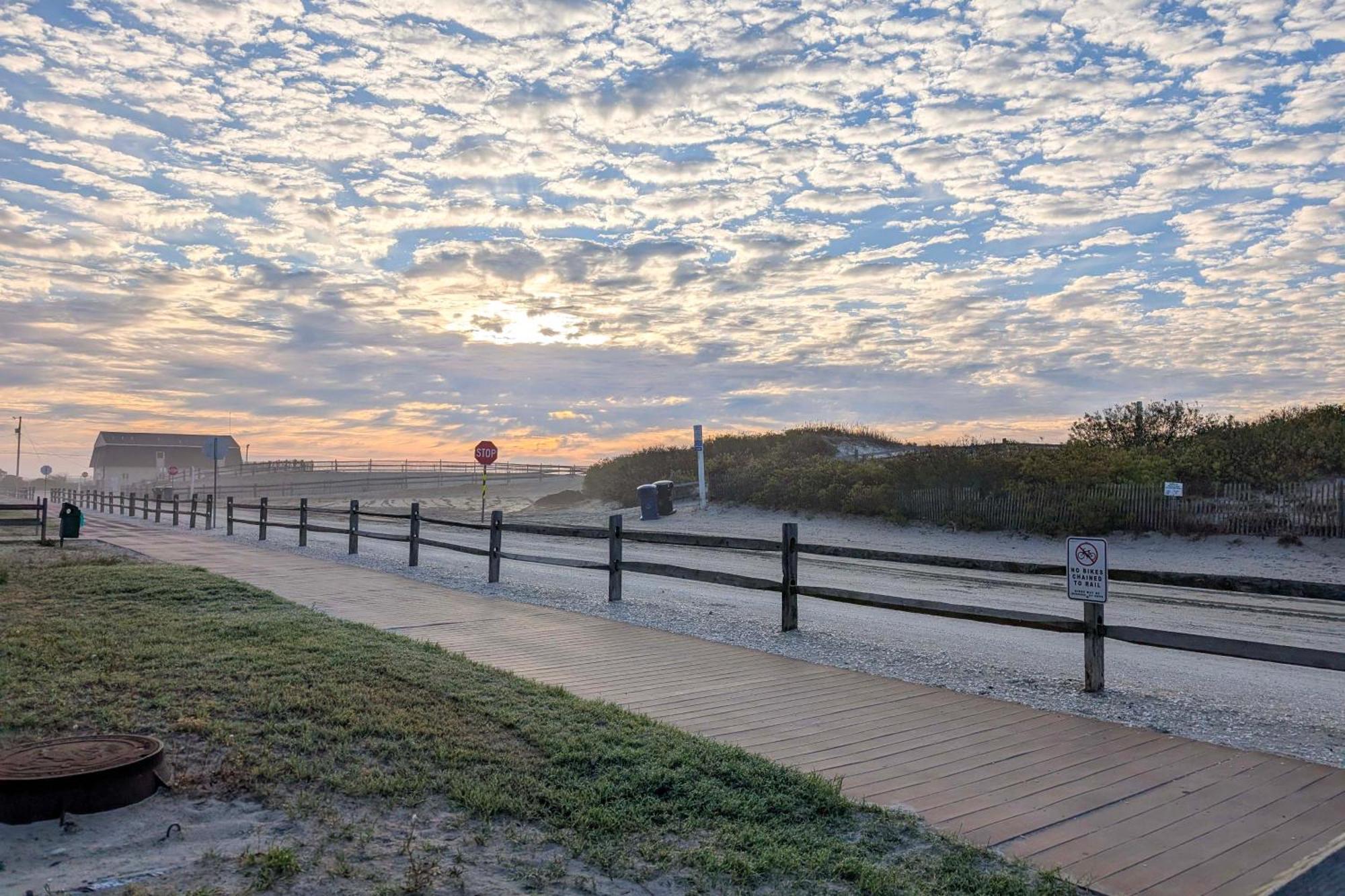 Coastal Condo With Pool, 1 Block To Wildwood Beach! Zewnętrze zdjęcie